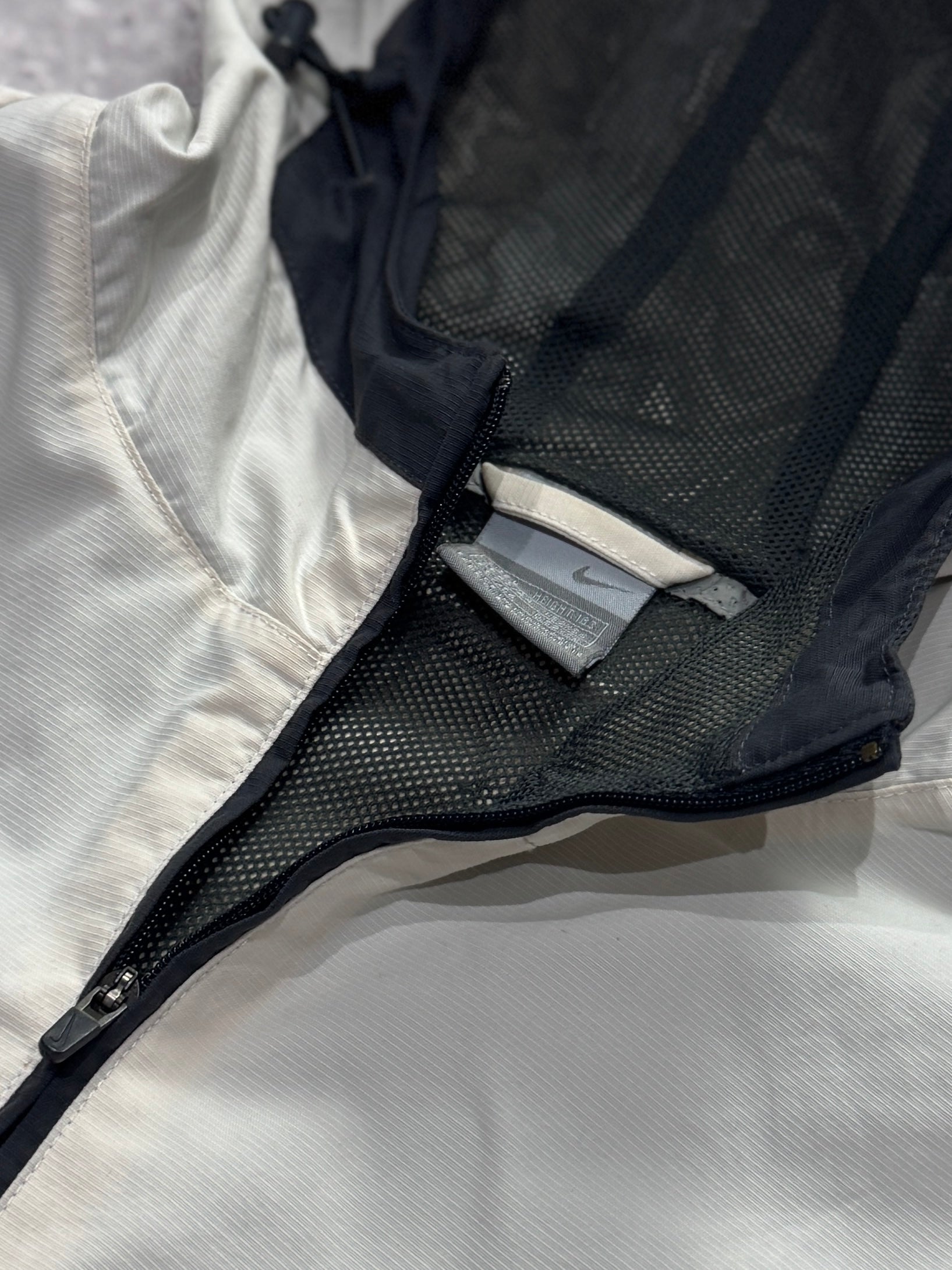 Vintage 2000s Nike Shox Windbreaker Jacket (M)