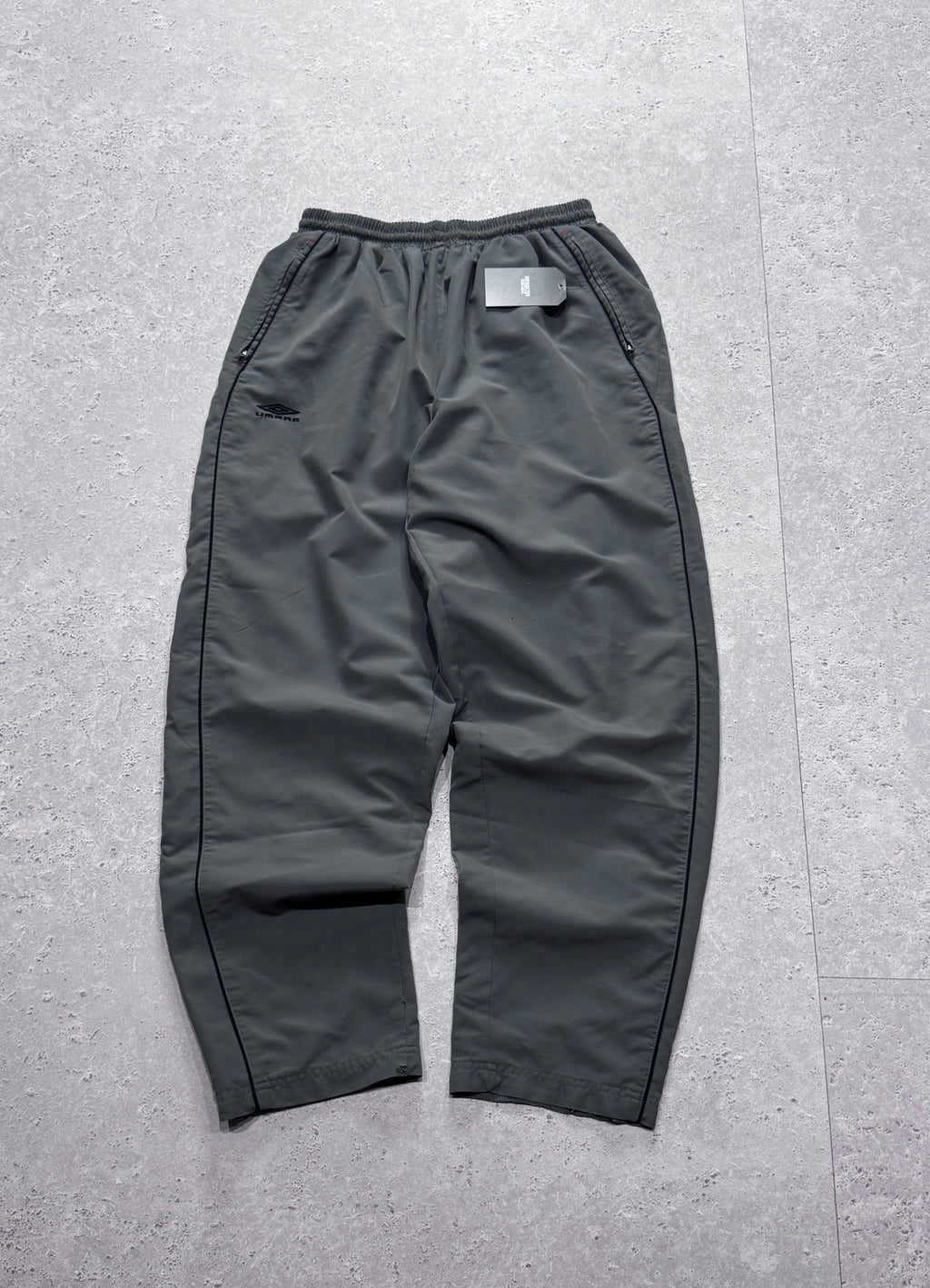 Vintage 2000s Umbro Spellout Track Pants (L)