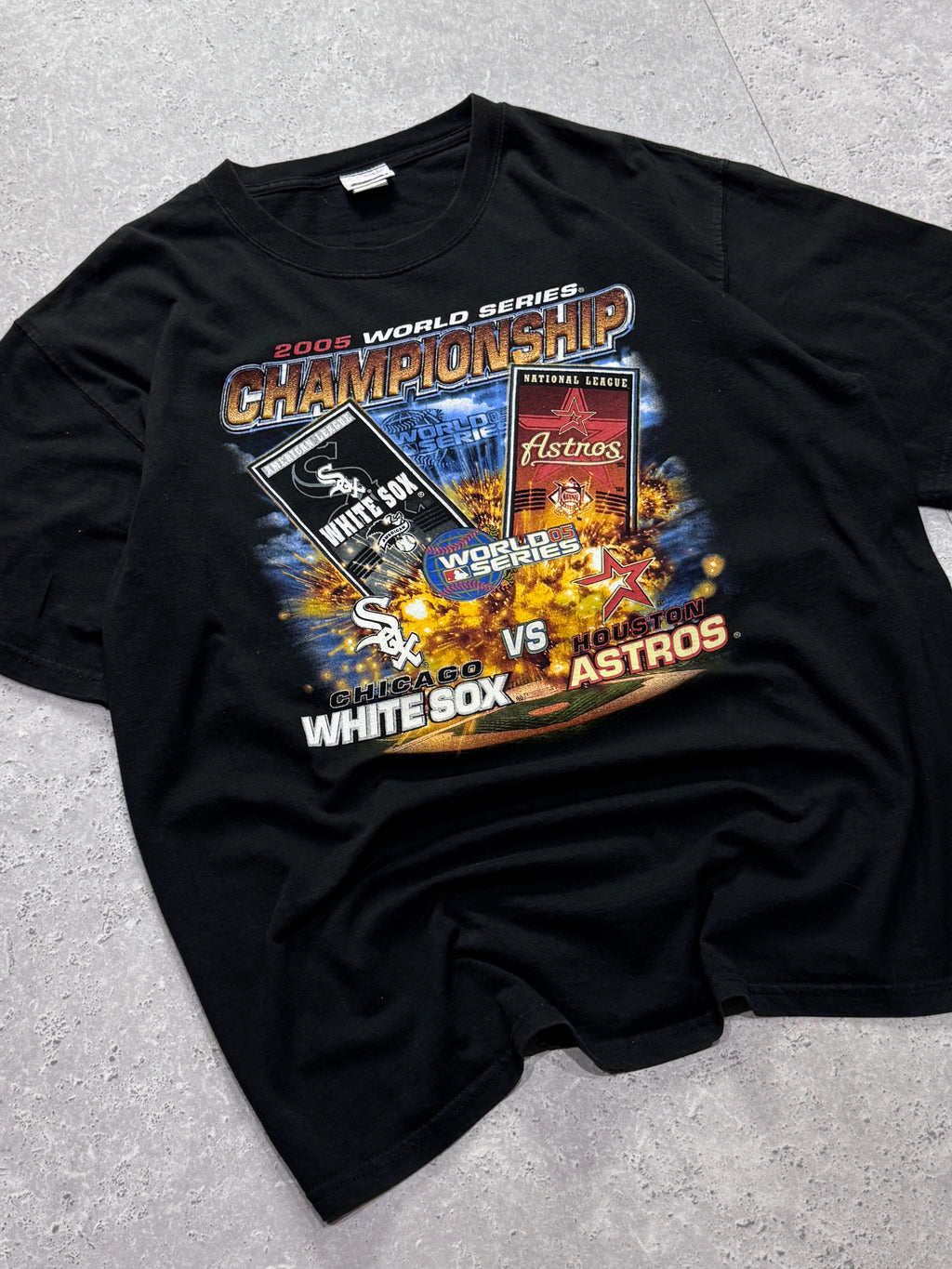 Vintage 2005 MLB World Series Chicago White Sox vs Houston Astros Tee (XL)