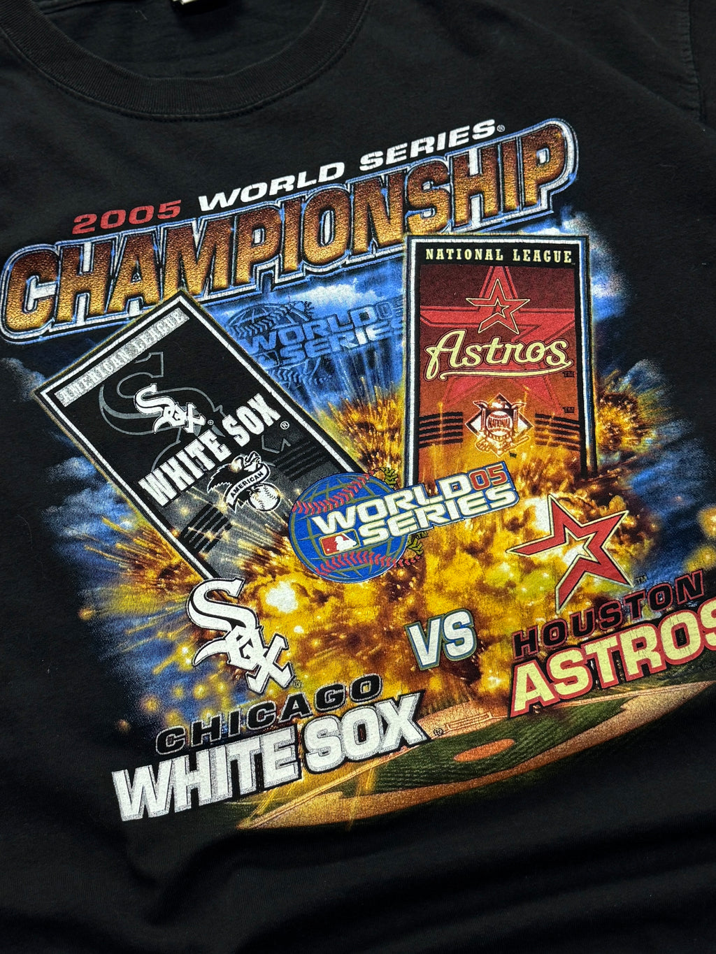 Vintage 2005 MLB World Series Chicago White Sox vs Houston Astros Tee (XL)