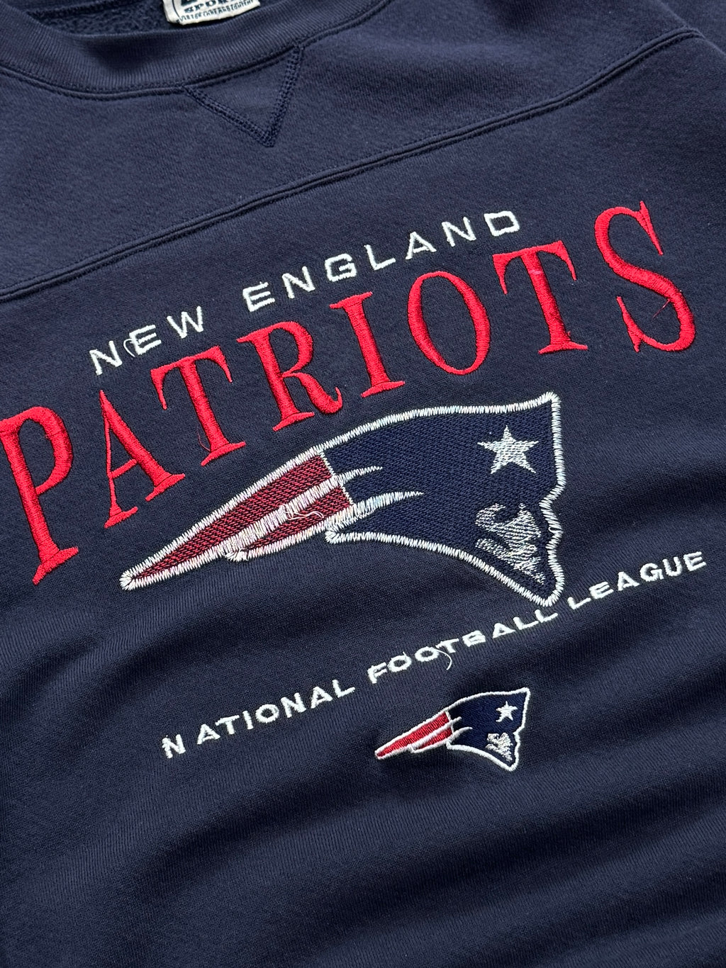 Vintage 2000s New England Patriots NFL Sweater (XL)