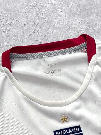 Vintage 2000s Umbro X England Football Jersey (L)