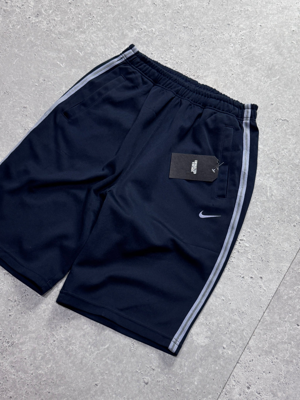 Vintage 2000s Nike Track Shorts (S)