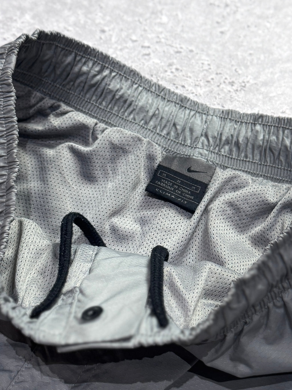 Vintage 2000s Nike Cargo Track Pants (M)