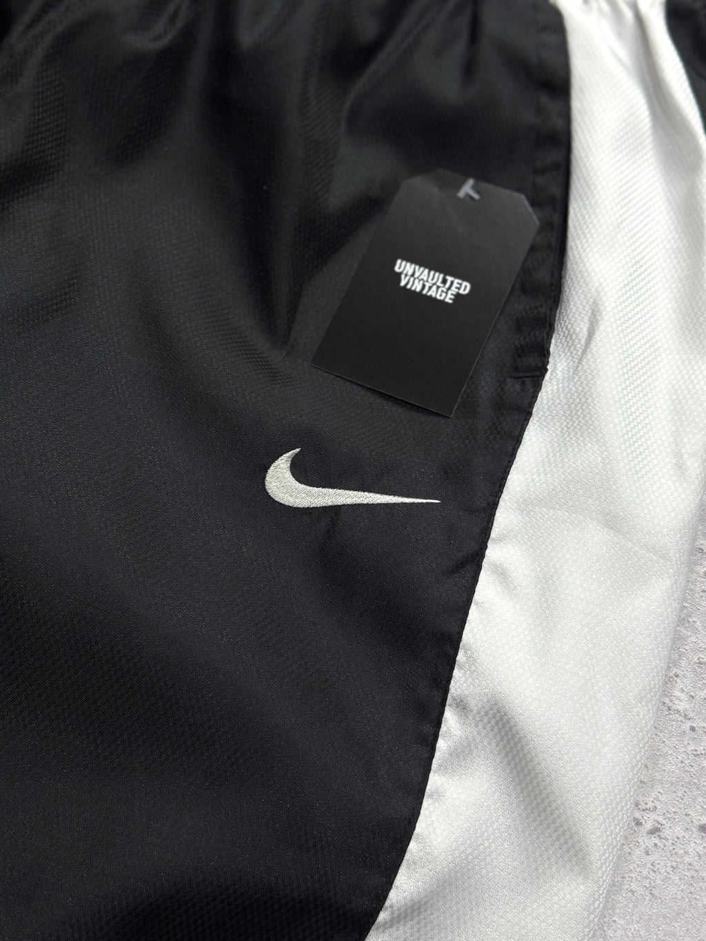 Vintage 2000s Nike Track Pants (L)