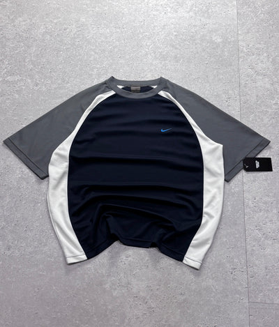Vintage 2000s Nike Training Tee (XL)