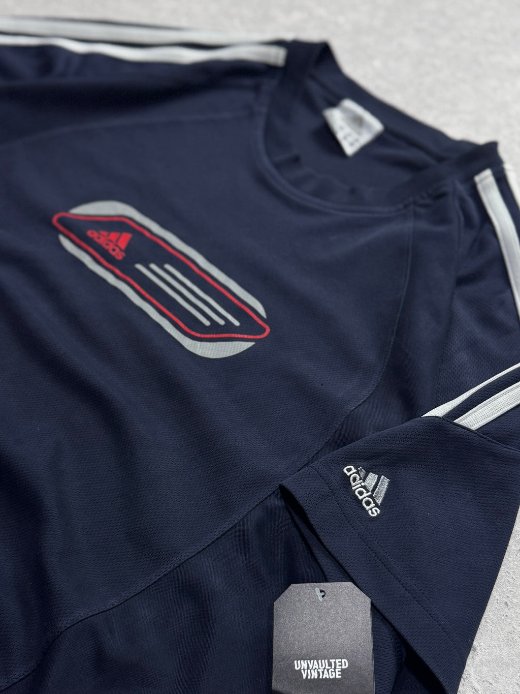 Vintage Y2K Adidas Spellout Training Tee (XL)