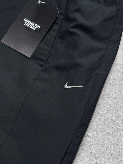Vintage 2000s Nike Women’s Capris (L)