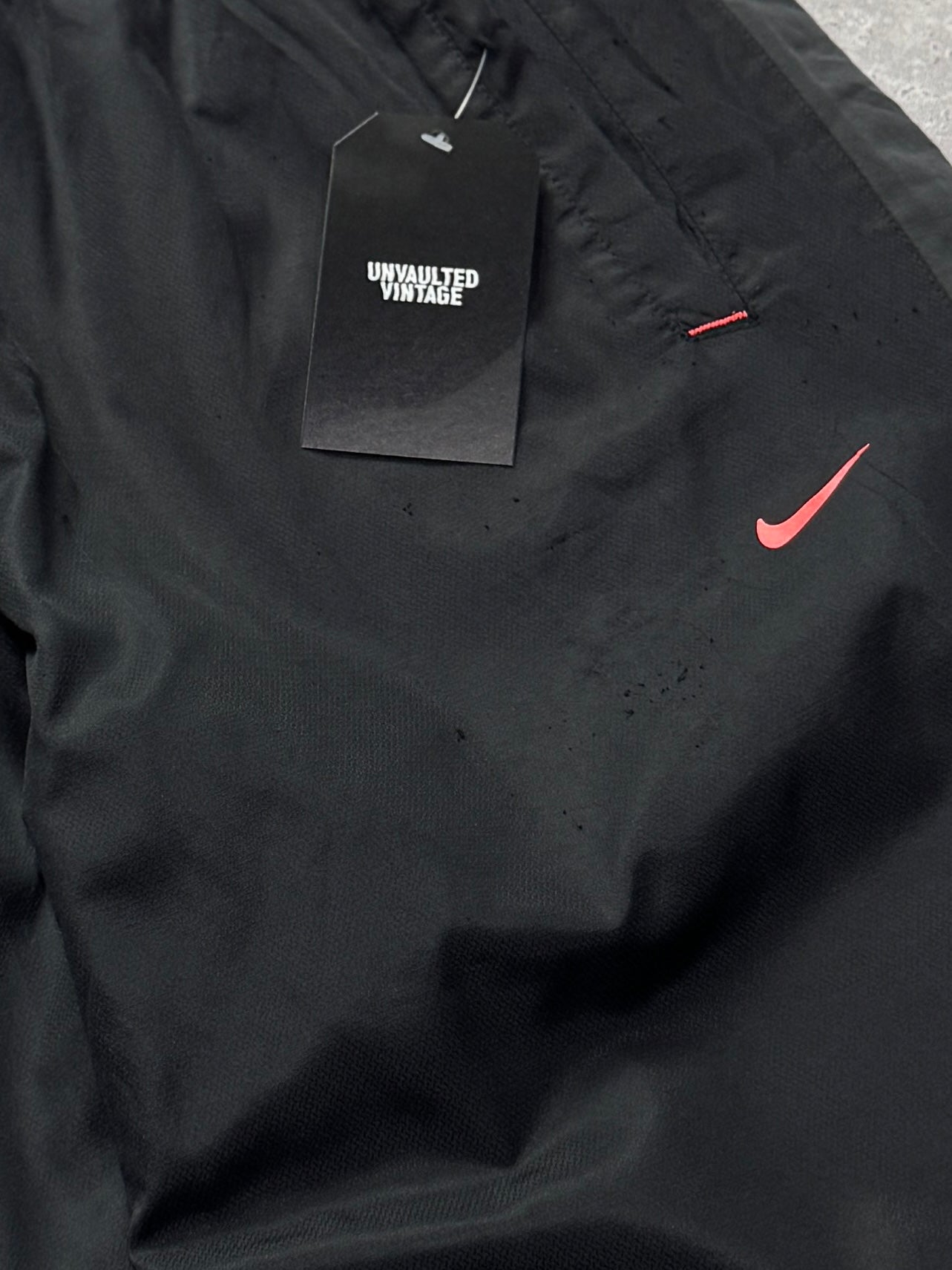 Vintage 2000s Nike Track Shorts (L)