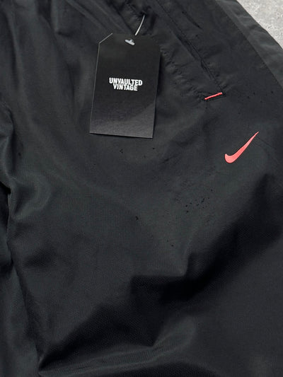 Vintage 2000s Nike Track Shorts (L)