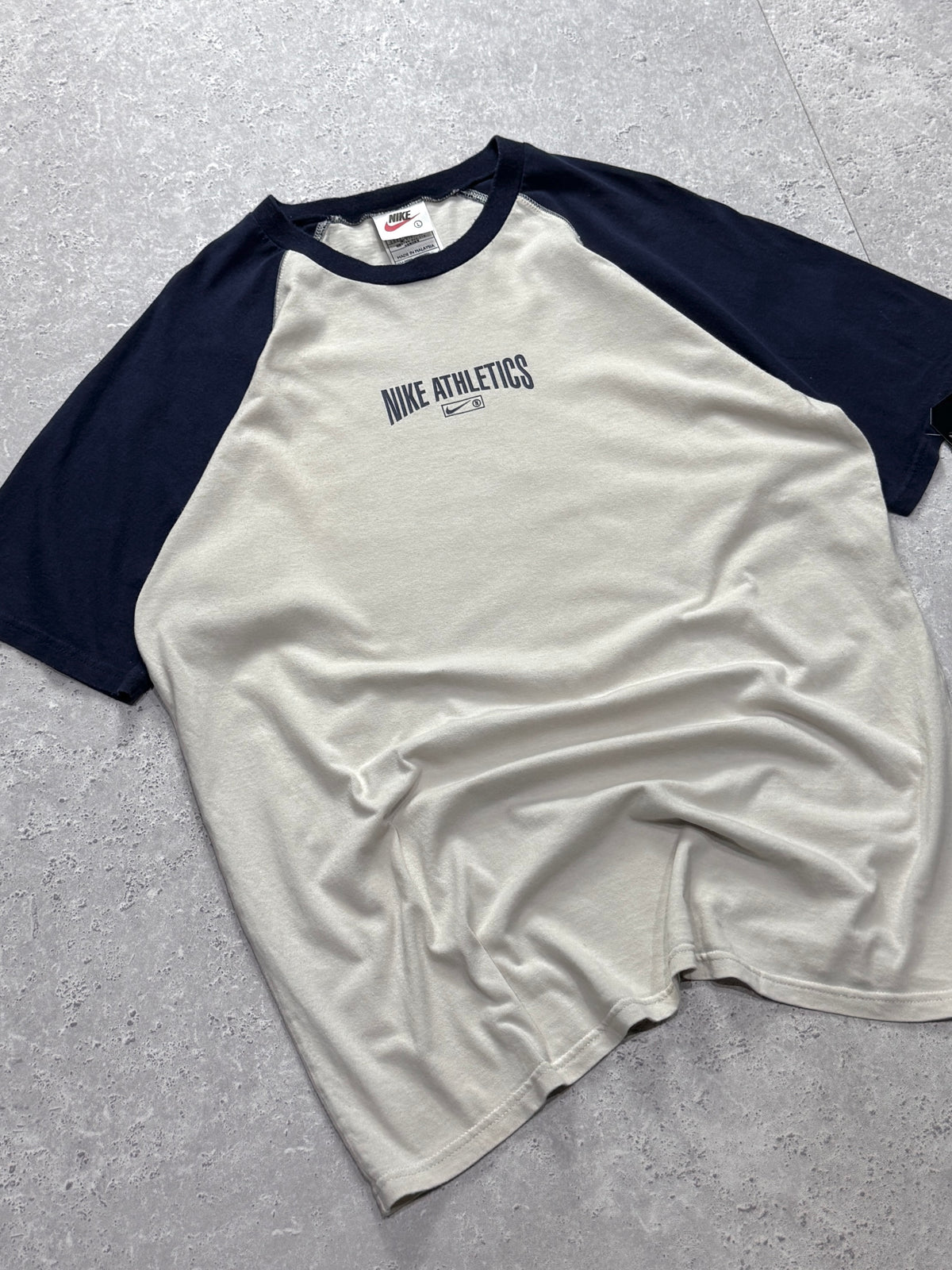 Vintage 90s Nike Athletics Tee (L)