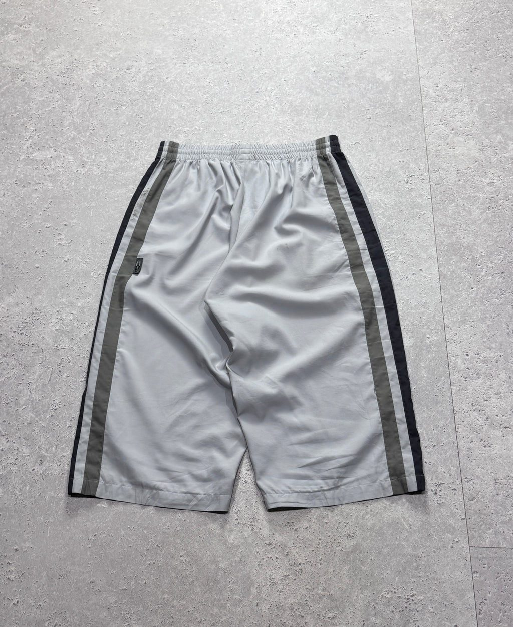 Vintage 2000s Adidas 3/4 Track Shorts (34”)