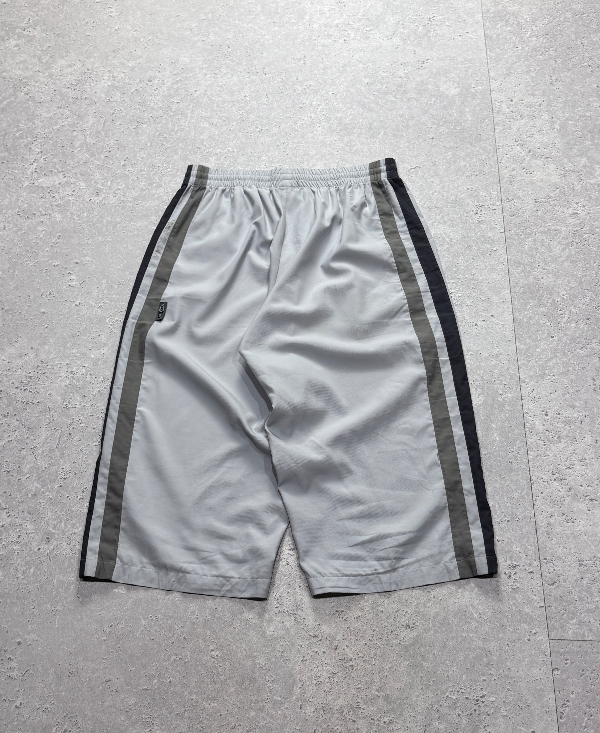 Vintage 2000s Adidas 3/4 Track Shorts (34”)