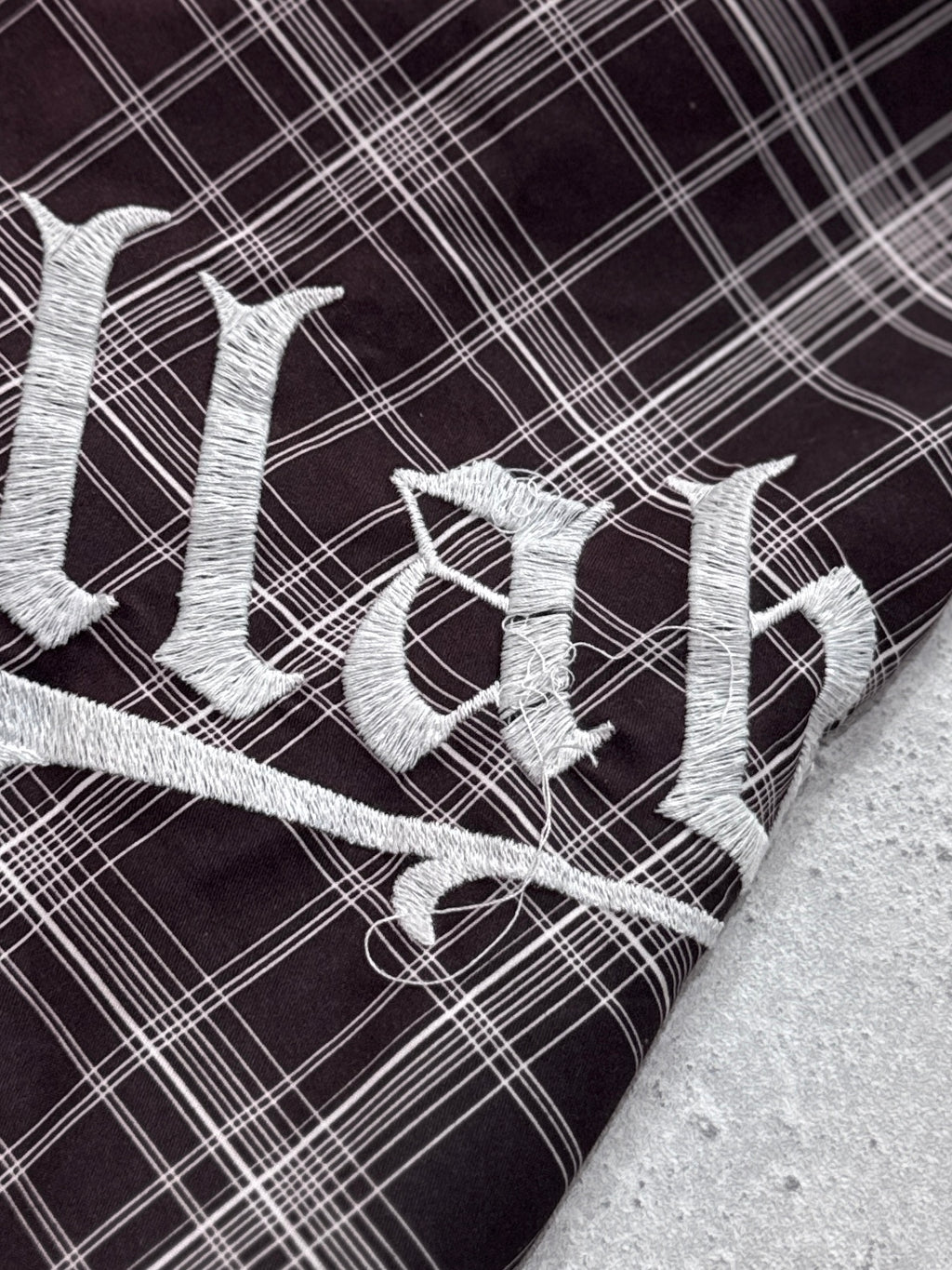 Vintage Y2K Billabong Plaid Boardshorts (34")