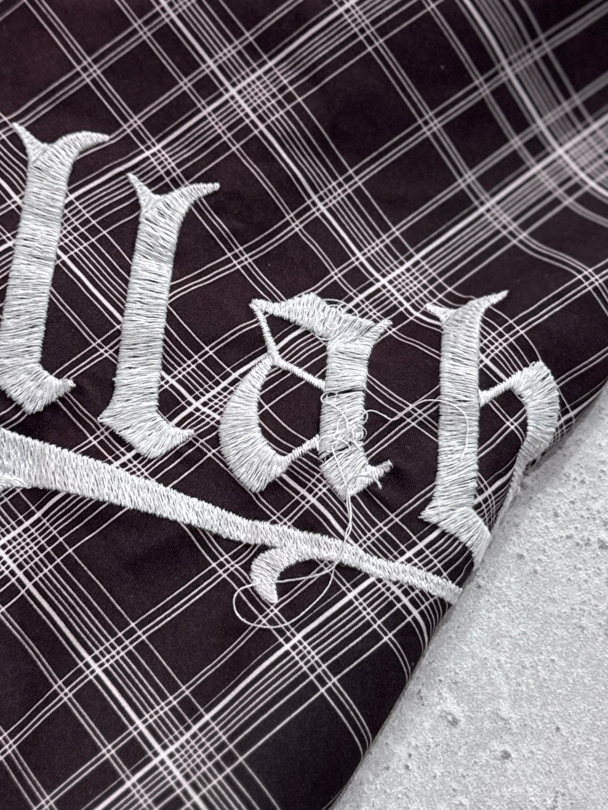 Vintage Y2K Billabong Plaid Boardshorts (34")