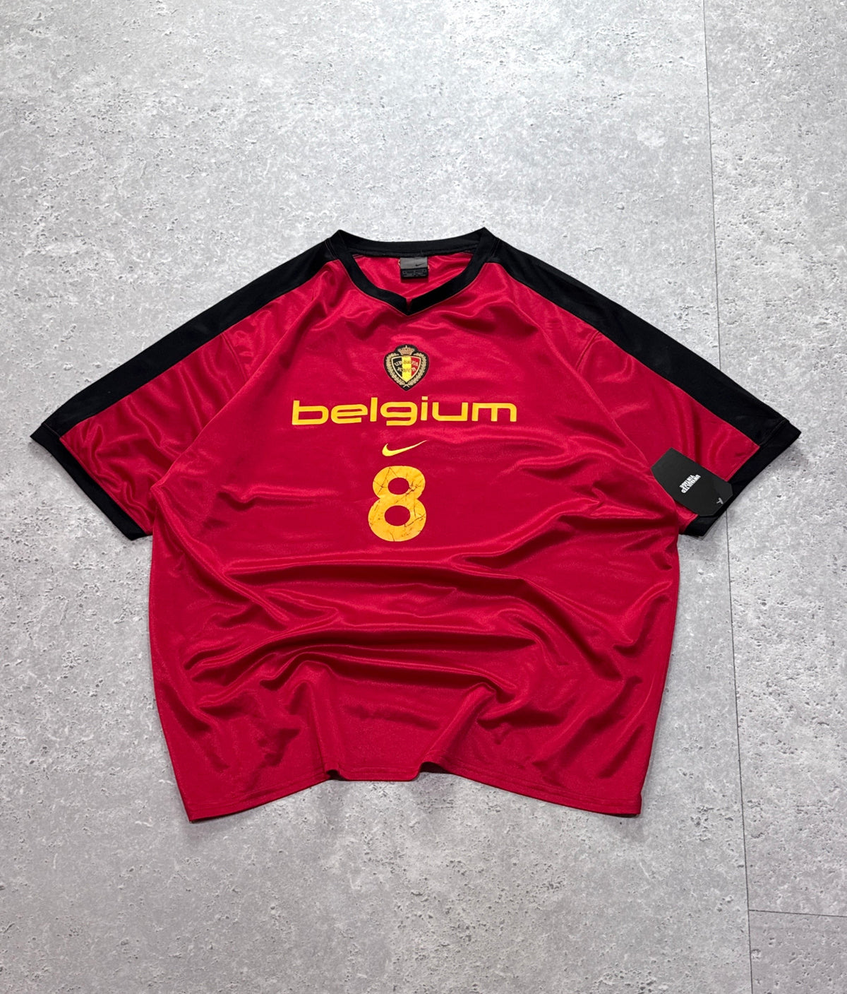 Vintage 2000s Nike X Belgium Football Jersey (L)