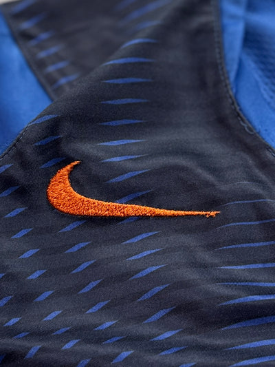 Vintage 2000s Nike Total 90 Training Tee (L)