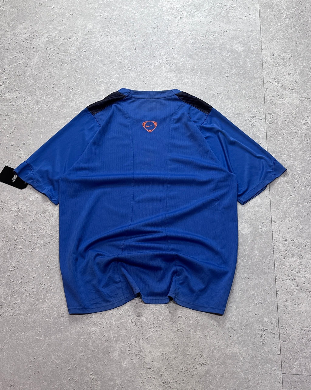 Vintage 2000s Nike Total 90 Training Tee (L)