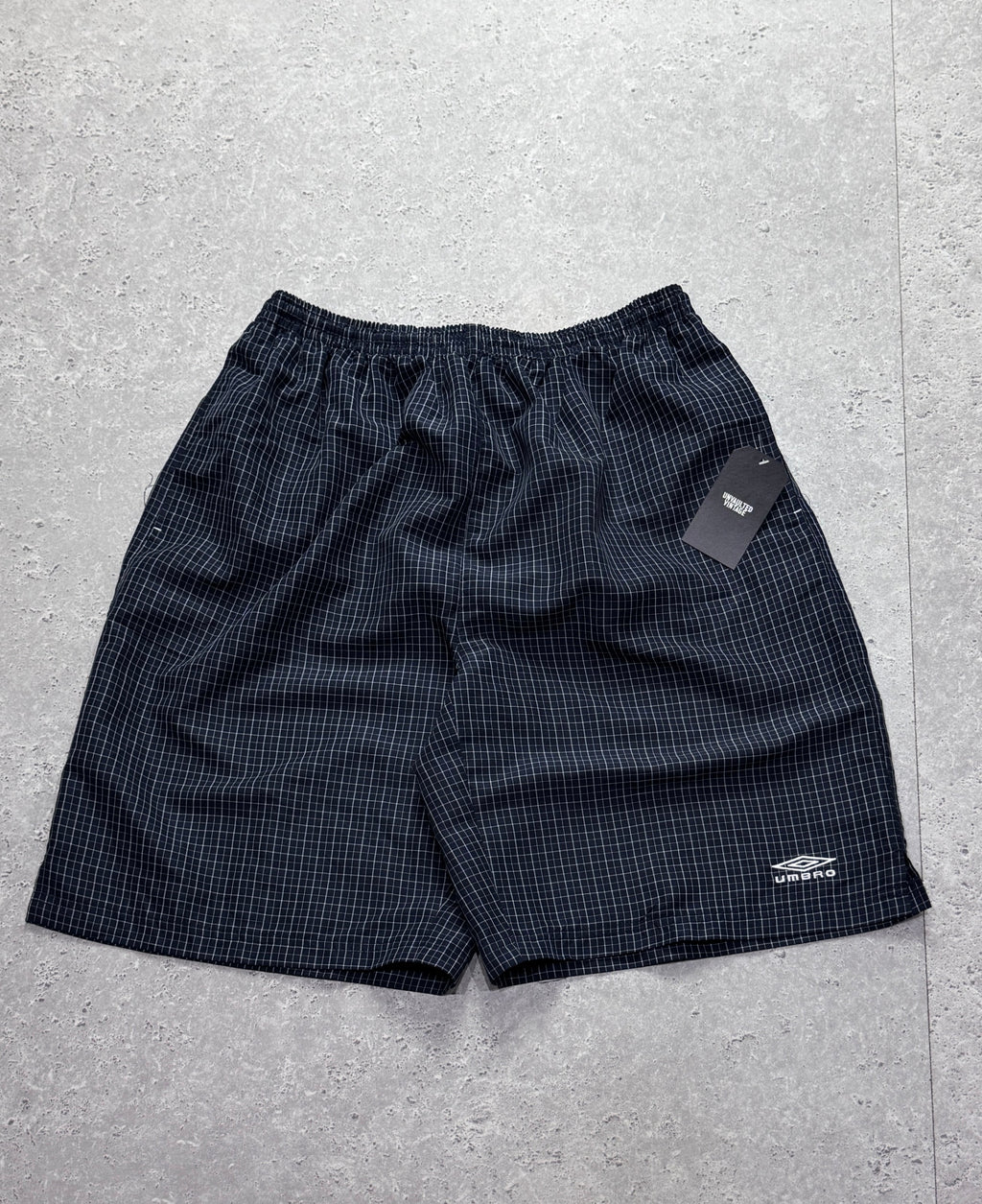 Vintage 2000s Umbro Plaid Track Shorts (L)