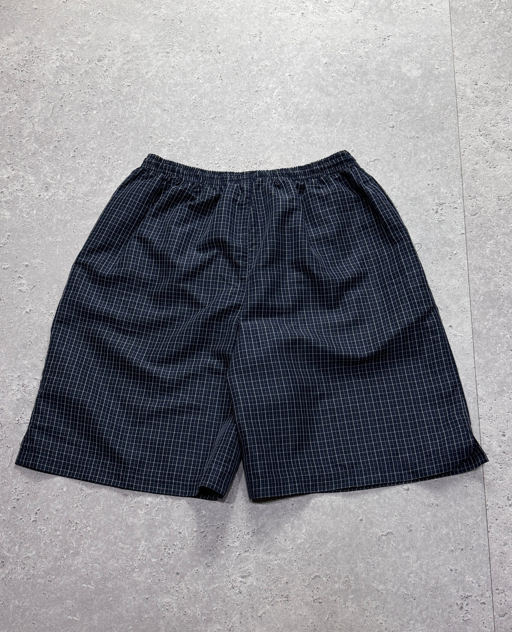 Vintage 2000s Umbro Plaid Track Shorts (L)