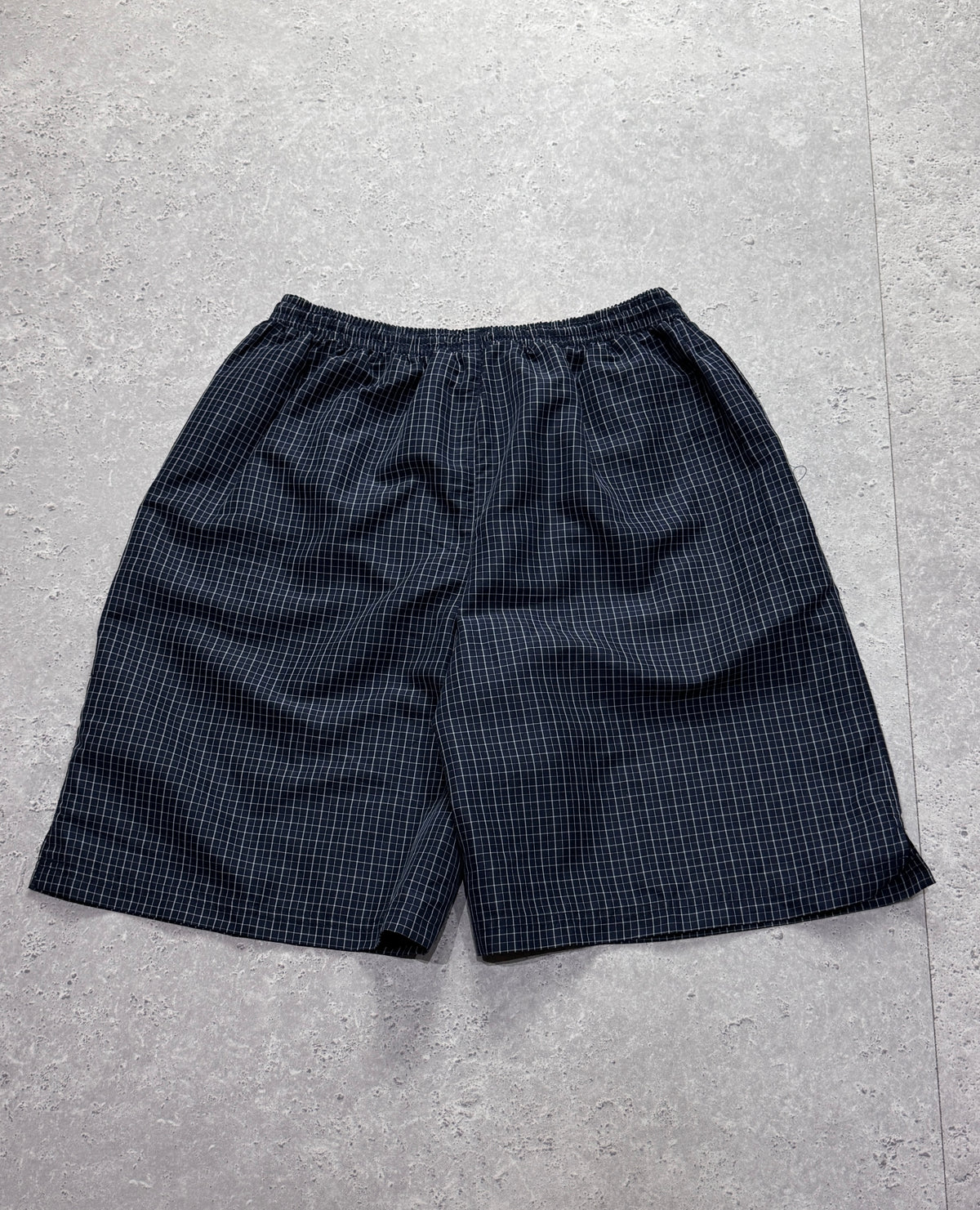 Vintage 2000s Umbro Plaid Track Shorts (L)