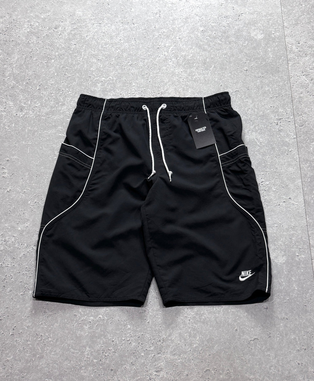 Vintage 2000s Nike Track Shorts (M)
