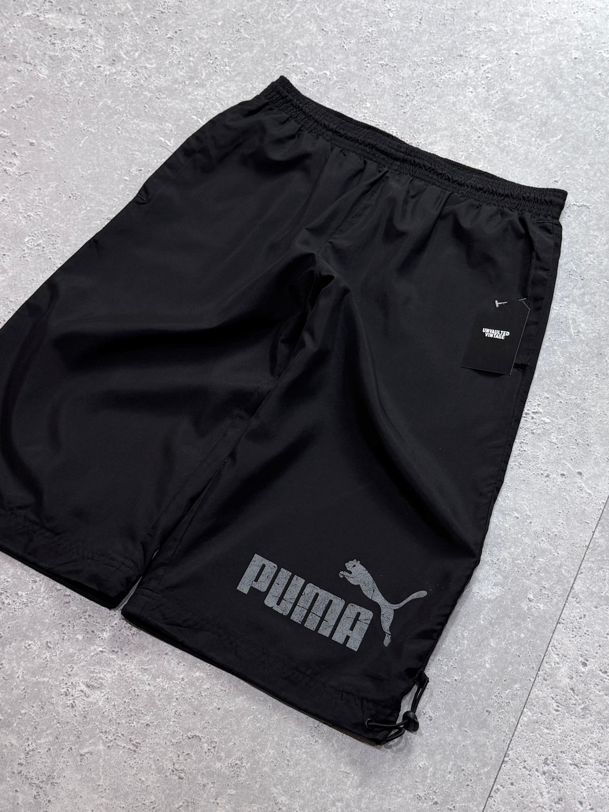 Vintage 2000s Puma 3/4 Track Shorts (S)
