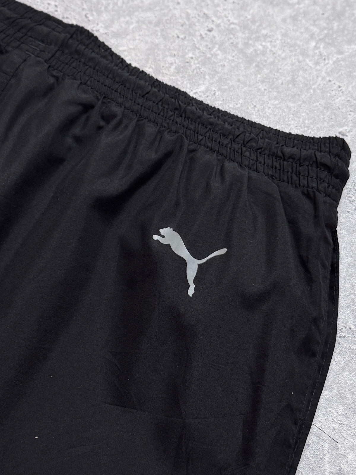 Vintage 2000s Puma 3/4 Track Shorts (S)