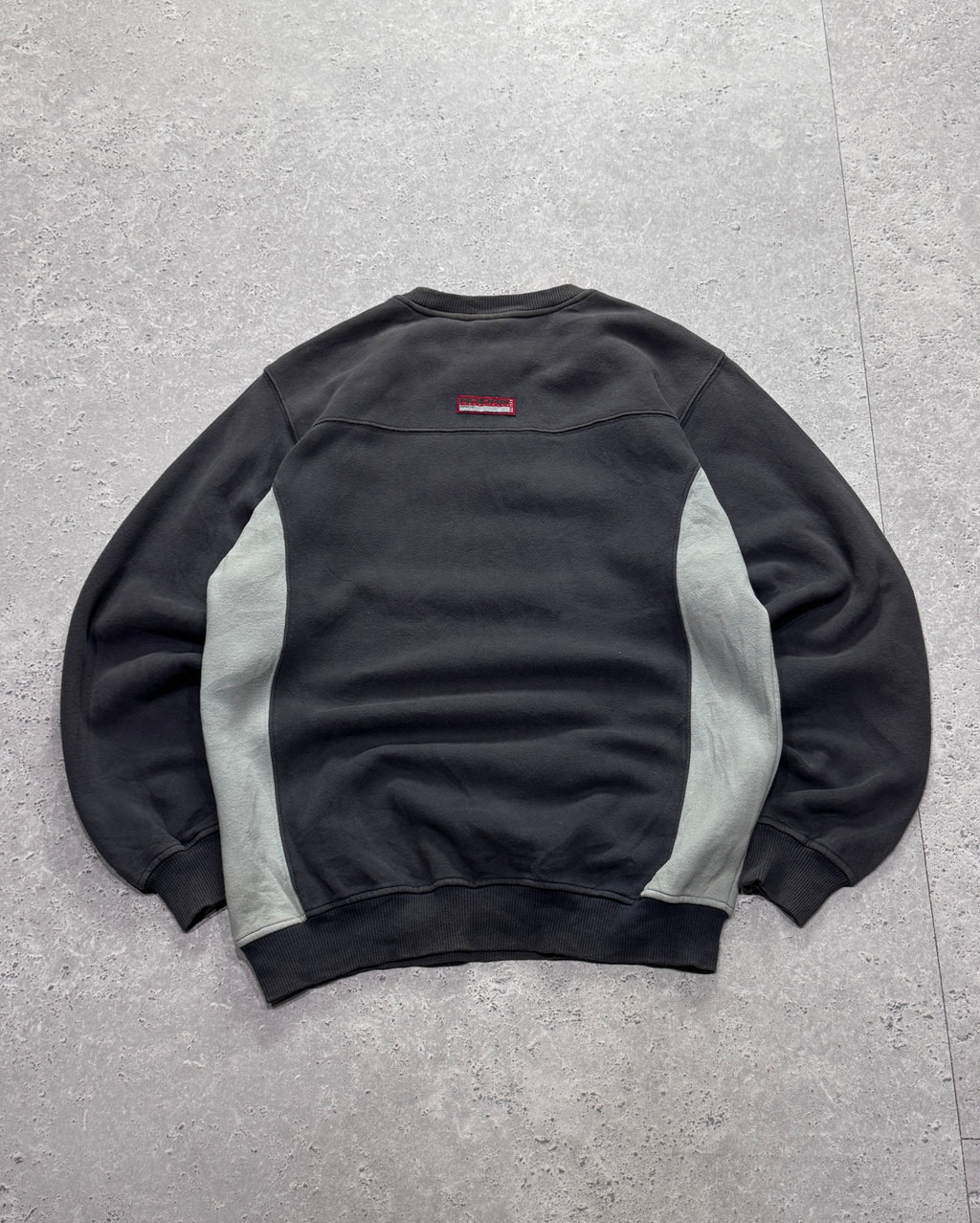 Vintage 2000s Adidas Spellout Embroidered Sweater (M)