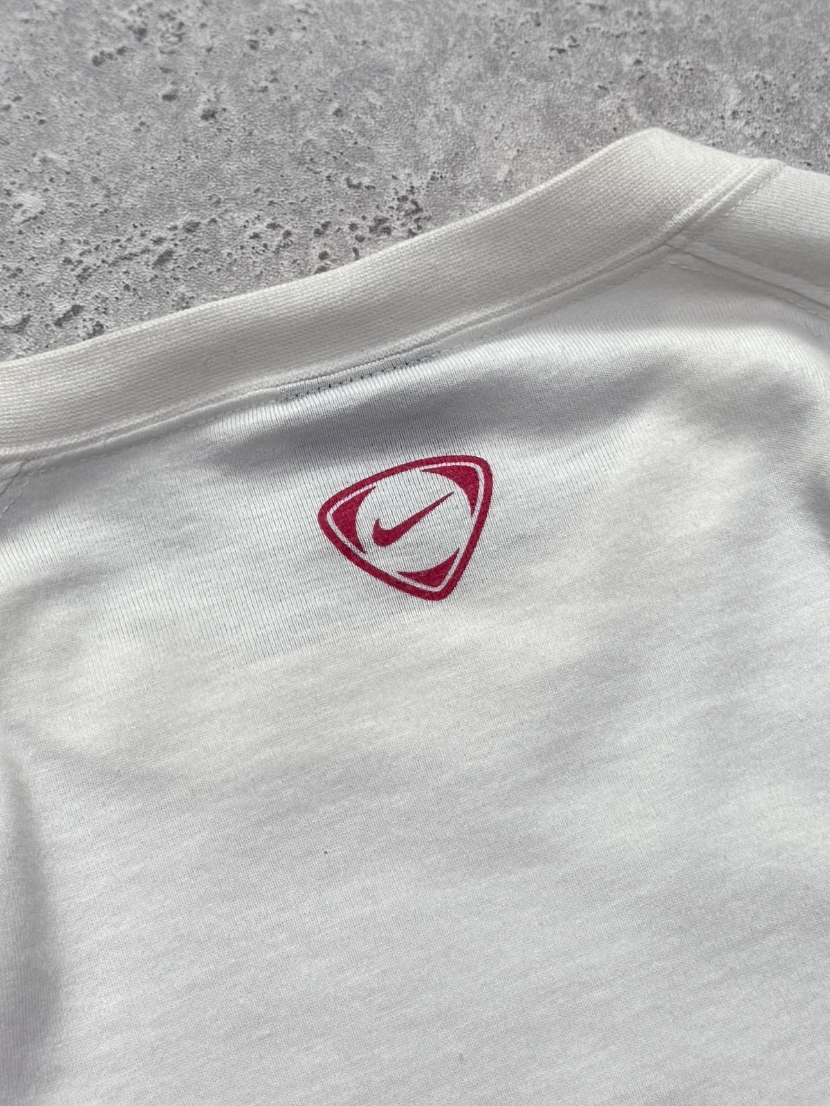 Vintage 2000s Nike X Croatia Football Tee (M)