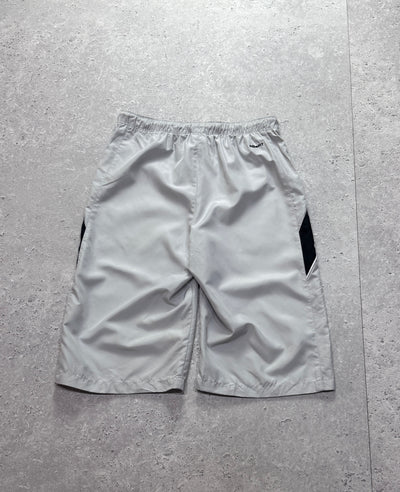 Vintage 2000s Nike 3/4 Track Shorts (M)