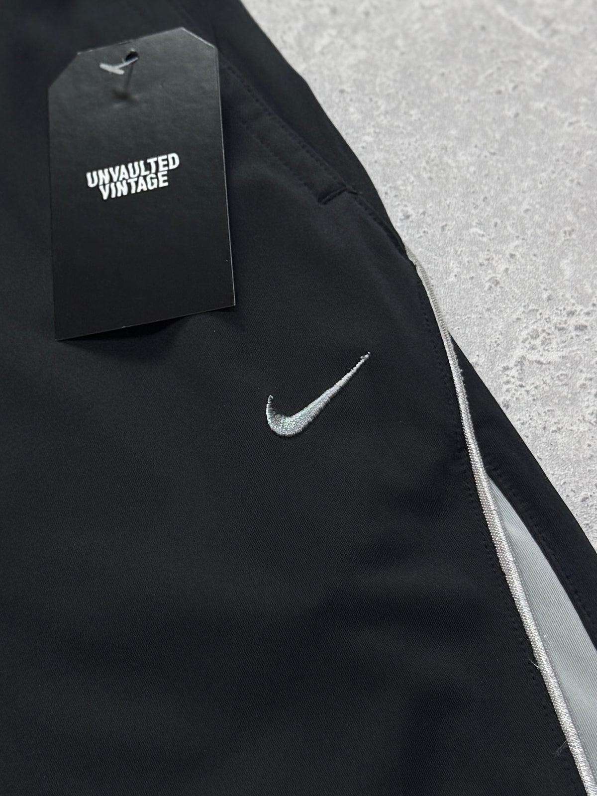 Vintage 2000s Nike Total 90 3/4 Track Shorts (XS)
