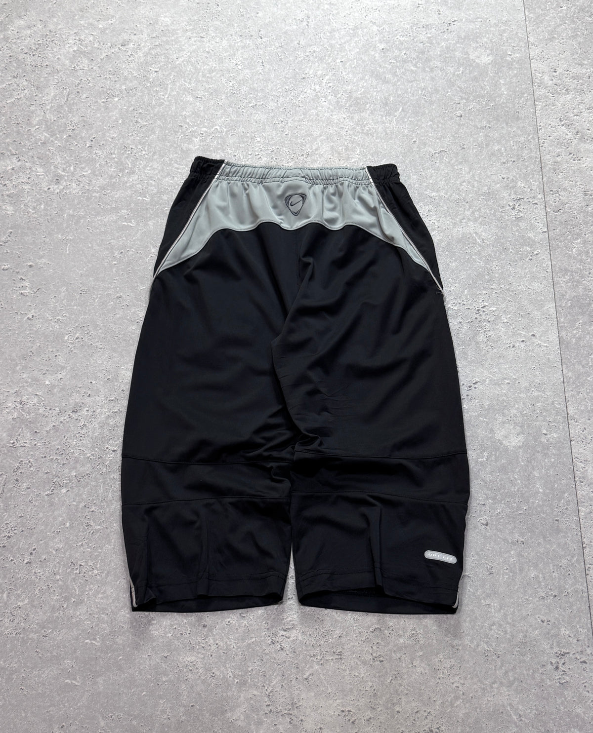 Vintage 2000s Nike Total 90 3/4 Track Shorts (XS)
