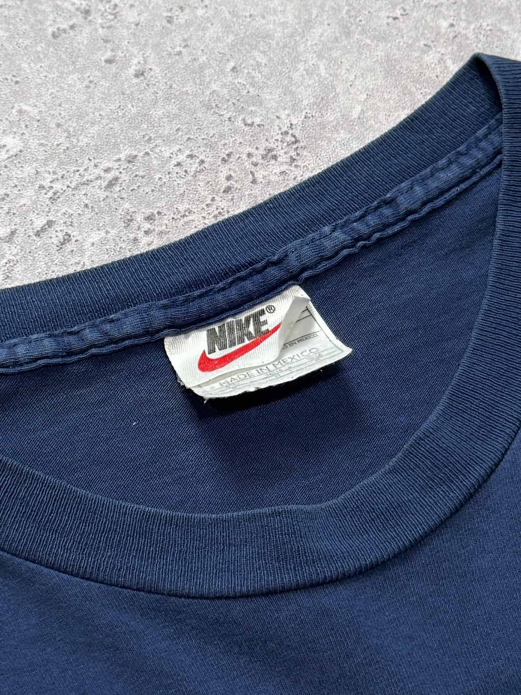 Vintage 90s Nike Town Spellout Tee (M)
