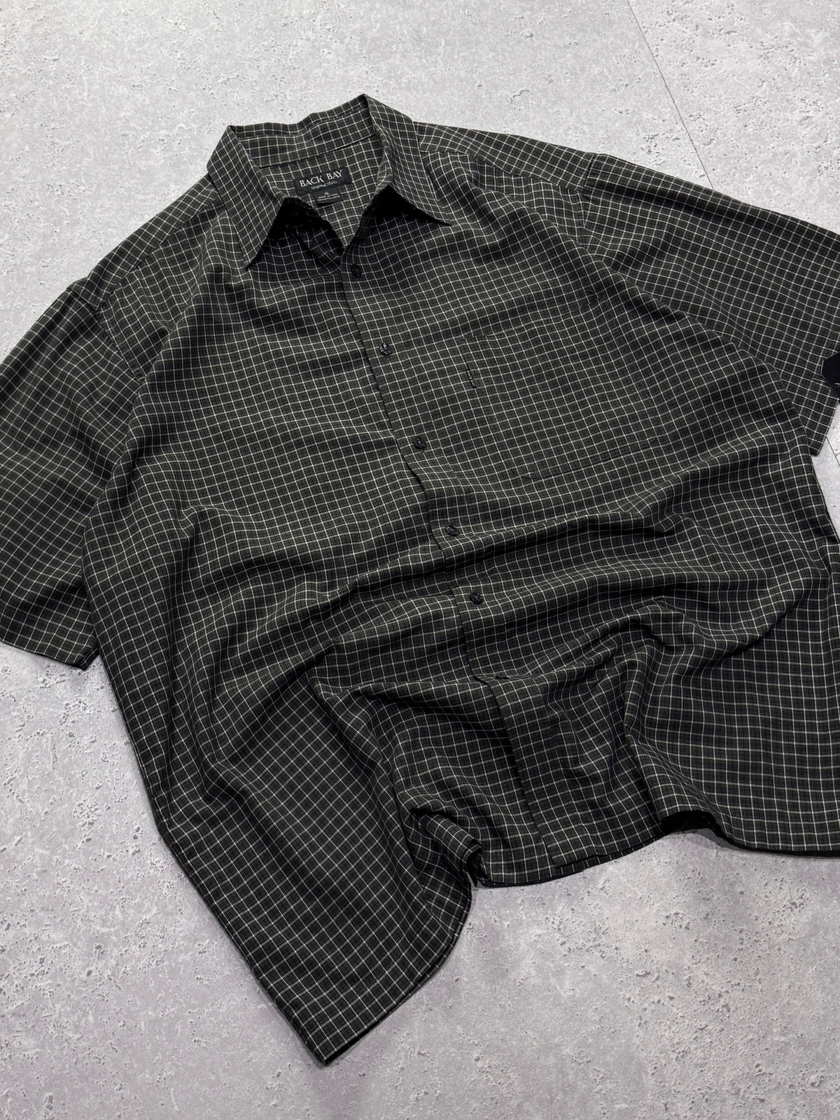 Vintage 2000s Plaid Button Up Shirt (XL)