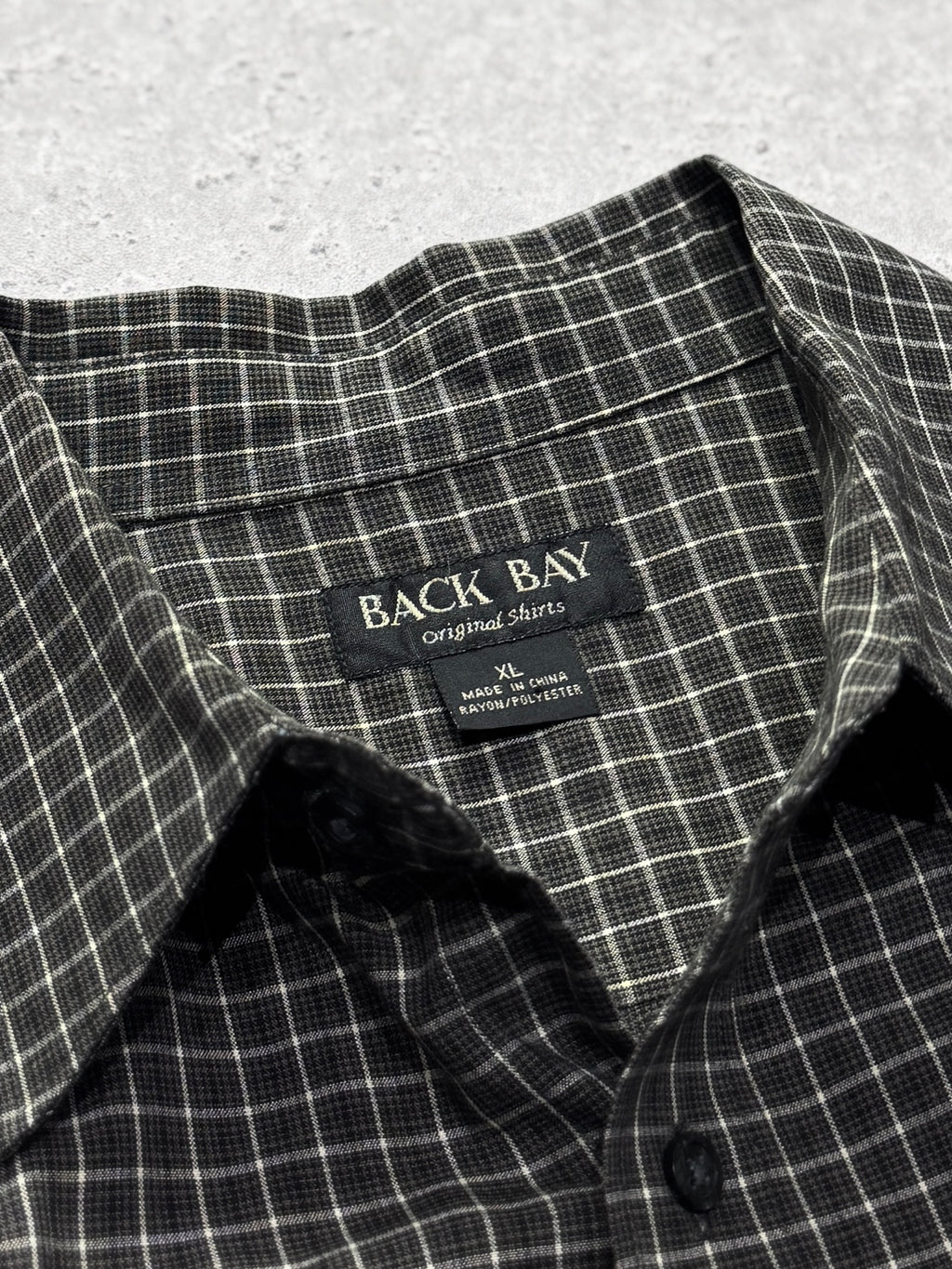 Vintage 2000s Plaid Button Up Shirt (XL)