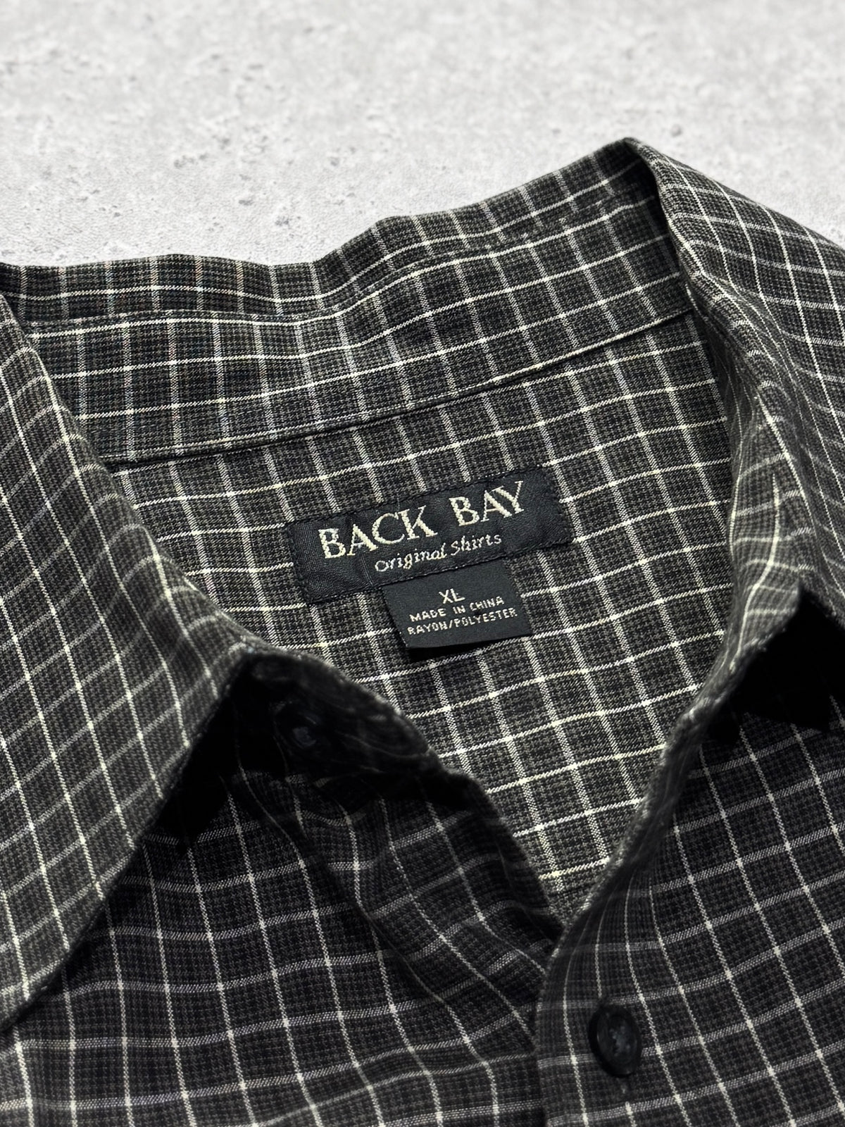 Vintage 2000s Plaid Button Up Shirt (XL)