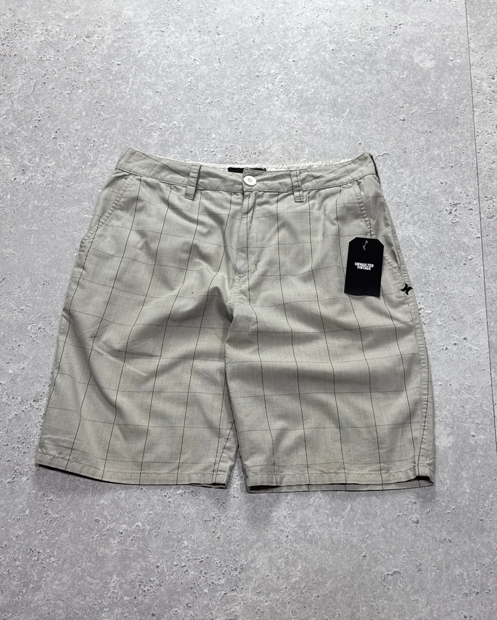 Vintage Y2K Hurley Plaid Skate Shorts (30”)