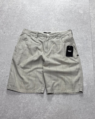 Vintage Y2K Hurley Plaid Skate Shorts (30”)