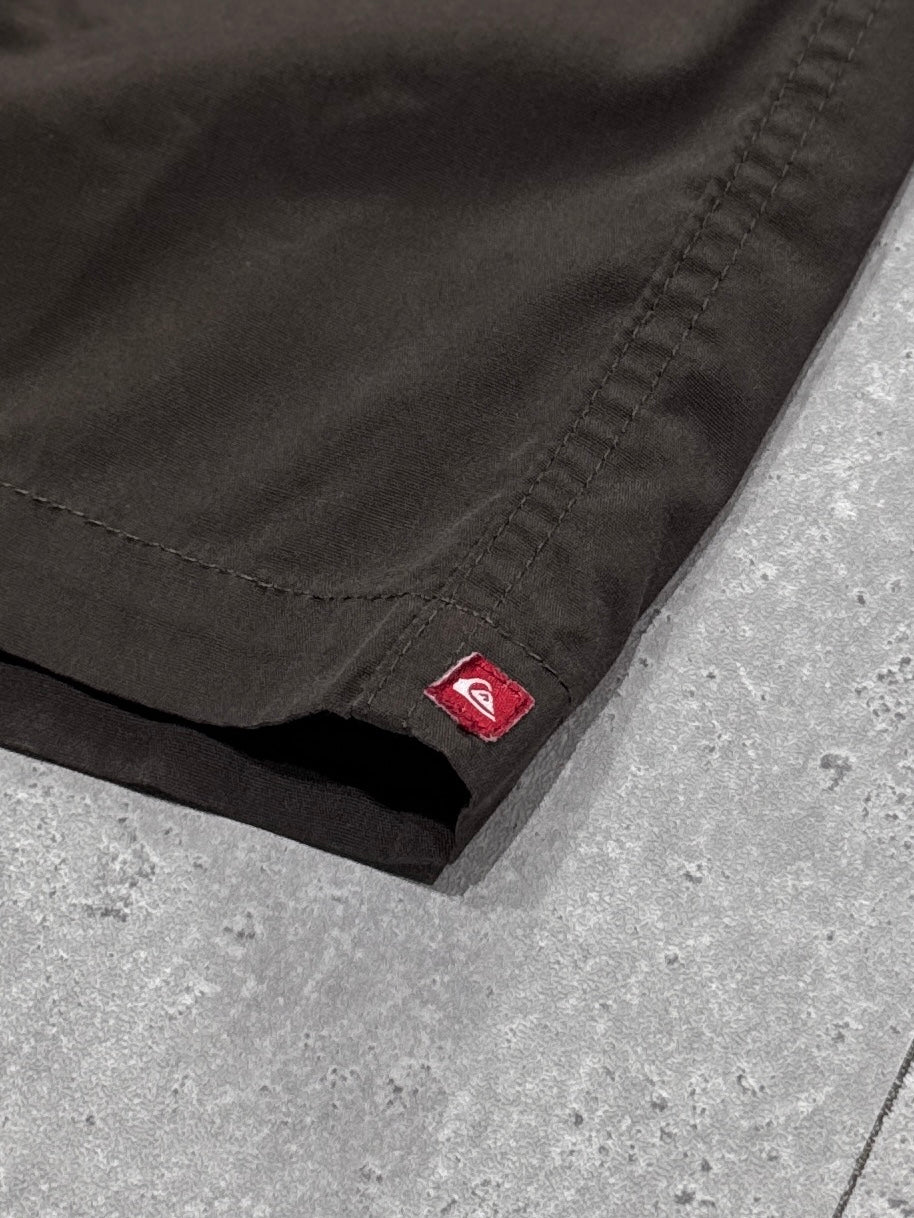 Vintage Y2K Quiksilver Cargo Shorts (34”)