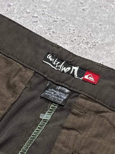 Vintage Y2K Quiksilver Cargo Shorts (34”)