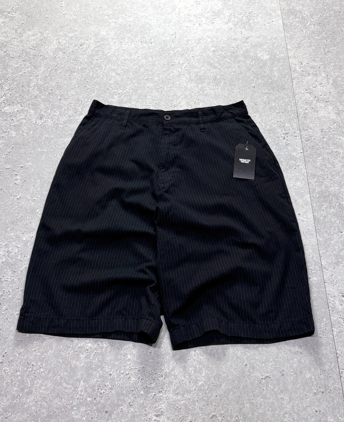 Vintage 2000s Pin Striped Dress Shorts (34”)