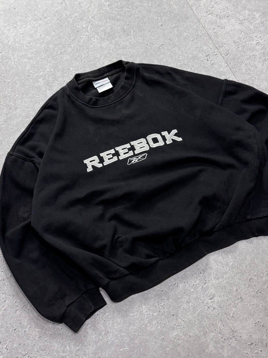 Vintage 2000s Reebok Spellout Sweater (M)