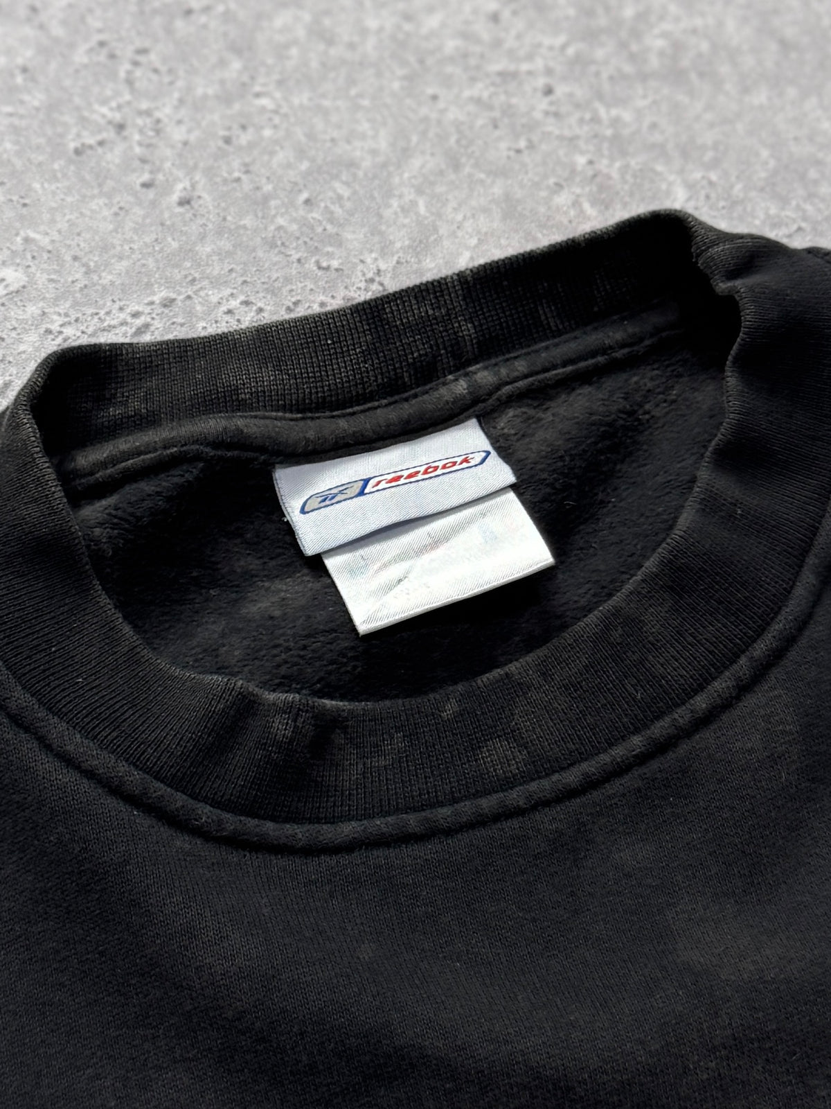 Vintage 2000s Reebok Spellout Sweater (M)