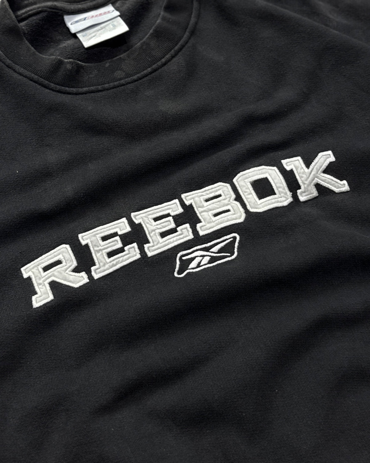 Vintage 2000s Reebok Spellout Sweater (M)