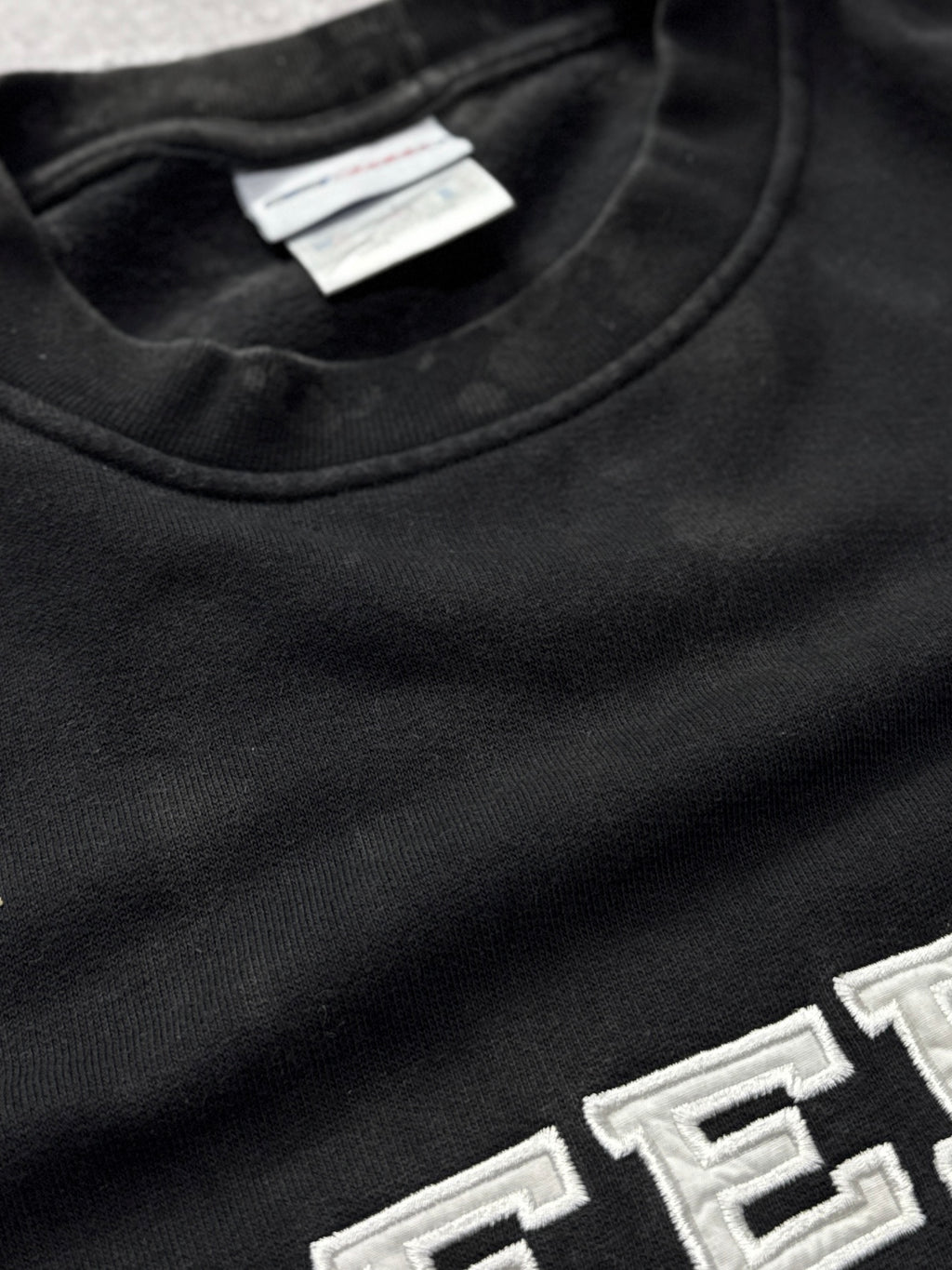 Vintage 2000s Reebok Spellout Sweater (M)