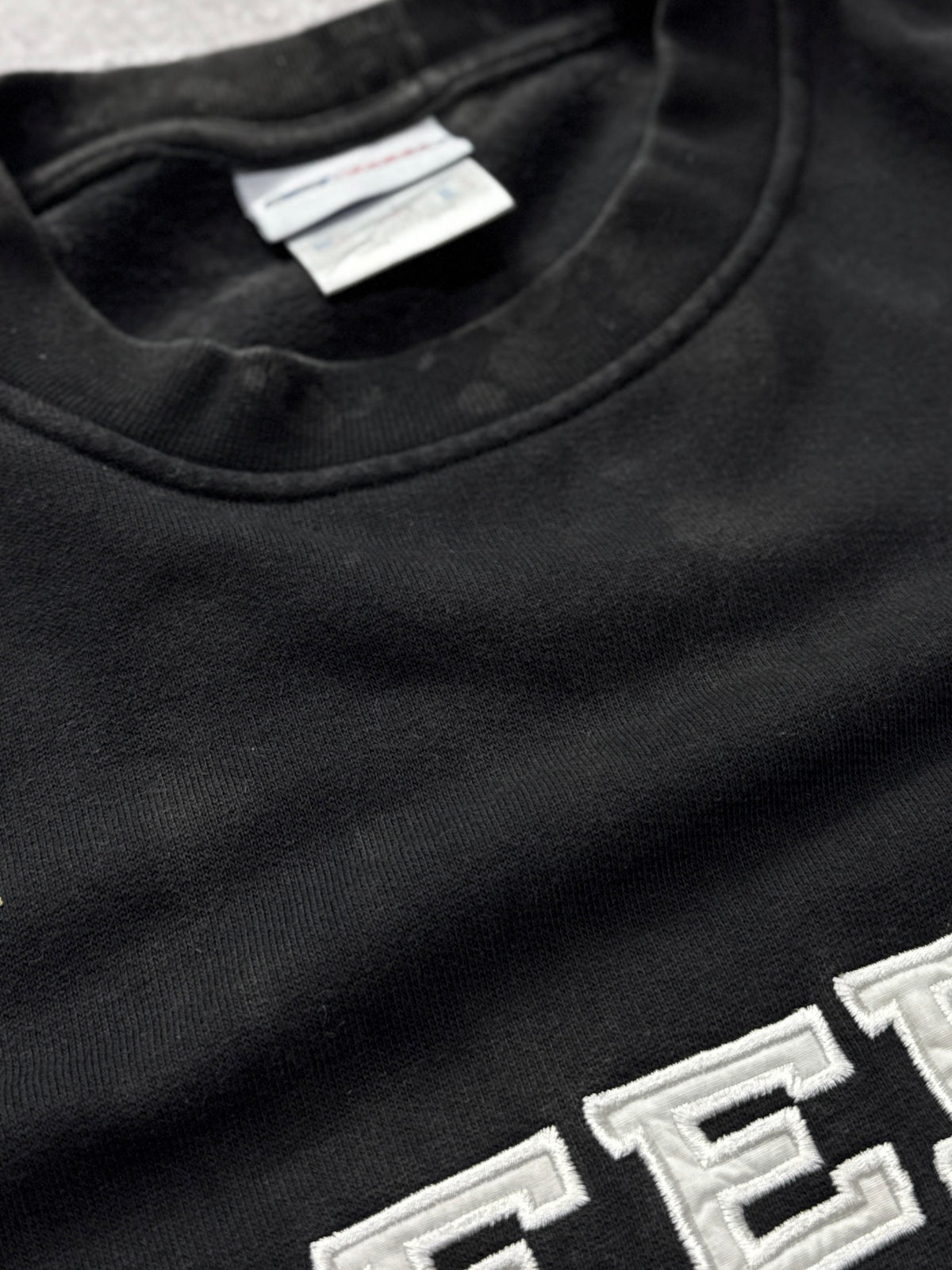 Vintage 2000s Reebok Spellout Sweater (M)