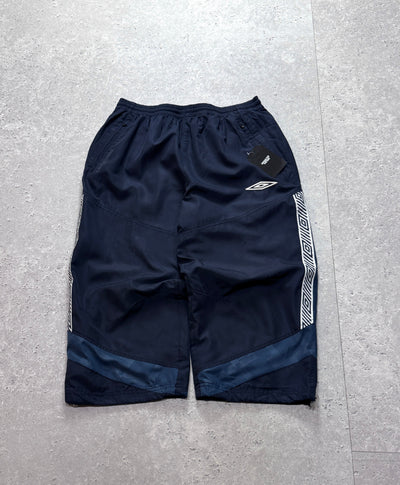 Vintage 2000s Umbro Adjustable 3/4 Track Shorts (L)