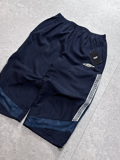 Vintage 2000s Umbro Adjustable 3/4 Track Shorts (L)