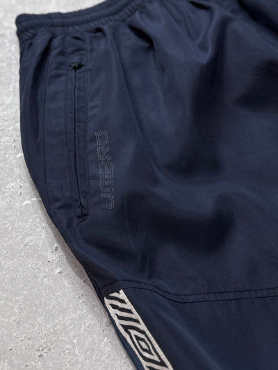 Vintage 2000s Umbro Adjustable 3/4 Track Shorts (L)